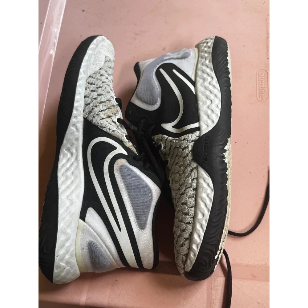 Nike KD Trey 5 VIII White Black Basketball Shoes CK2090-101 Mens 8